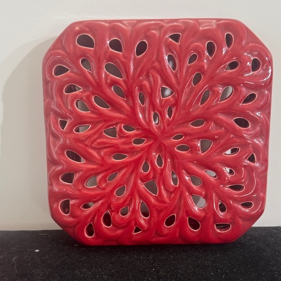 Vintage Red Ceramic Decorative Box - Picture 6 of 9